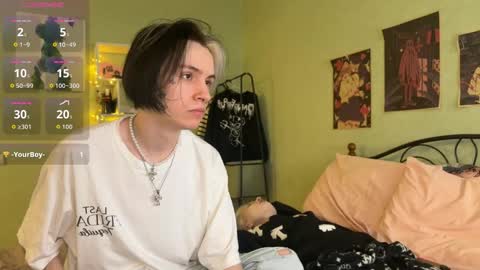 Snapshot of veryraretwins chatting on 24, 11, 2025 veryraretwins online show from 24, 11, 2025