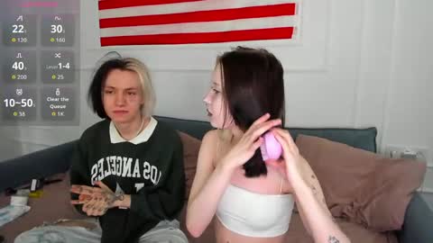 veryraretwins online show from 7, 6, 2026