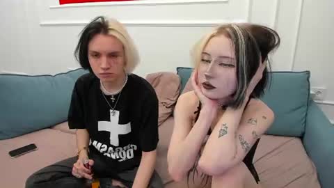 Snapshot of veryraretwins chatting on 22, 7, 2026 veryraretwins online show from 22, 7, 2026