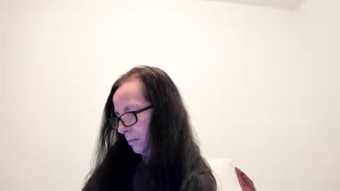 verysassypeachgoddess online show from 10, 1, 2026