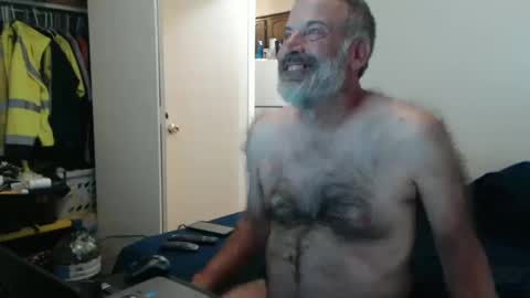 Snapshot of veryveryhairmanindenver chatting on 11, 10, 2025 hairy man online show from 11, 10, 2025