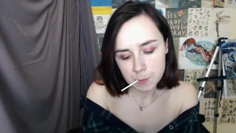 veryveryvery_shy online show from 28, 1, 2025