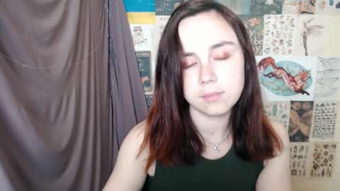 veryveryvery_shy online show from 22, 9, 2025