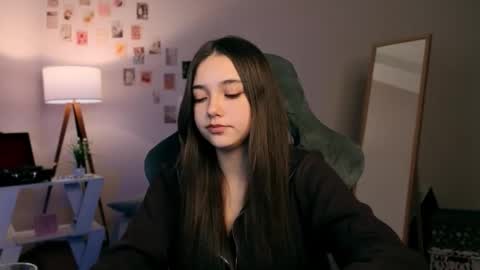 Snapshot of vexorin chatting on 28, 11, 2025 Rachel online show from 28, 11, 2025