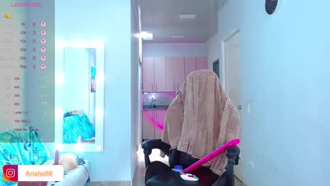 Ariana  online show from 25, 10, 2025