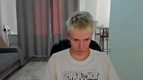 Snapshot of vibemygirl chatting on 22, 9, 2025 vibemygirl online show from 22, 9, 2025