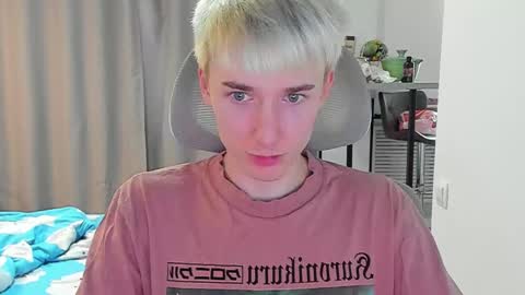 Snapshot of vibemygirl chatting on 8, 10, 2025 vibemygirl online show from 8, 10, 2025