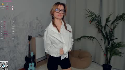 Mikky online show from 28, 12, 2024