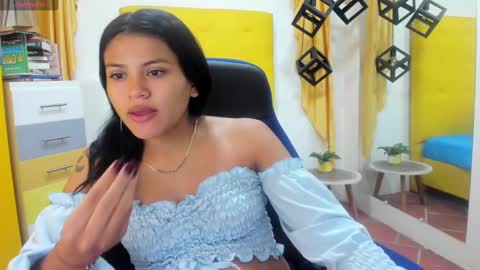 Snapshot of vic_nahomy chatting on 12, 2, 2025 nahomy online show from 12, 2, 2025