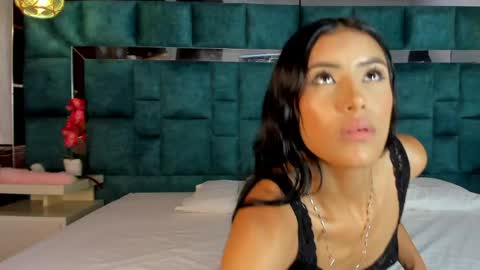 Snapshot of vicesweet chatting on 9, 4, 2026 antonia y andrew online show from 9, 4, 2026