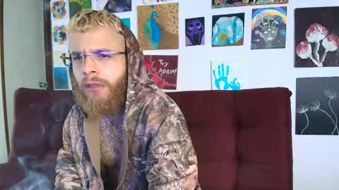 Snapshot of vickingcock7 chatting on 23, 10, 2025 vickingcock7 online show from 23, 10, 2025