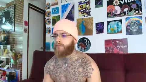 Snapshot of vickingcock7 chatting on 25, 10, 2025 vickingcock7 online show from 25, 10, 2025