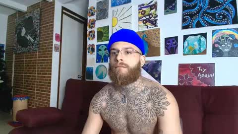 Snapshot of vickingcock7 chatting on 14, 11, 2025 vickingcock7 online show from 14, 11, 2025