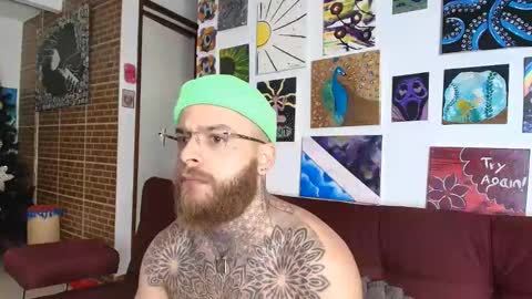 Snapshot of vickingcock7 chatting on 17, 11, 2025 vickingcock7 online show from 17, 11, 2025