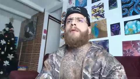 Snapshot of vickingcock7 chatting on 18, 11, 2025 vickingcock7 online show from 18, 11, 2025