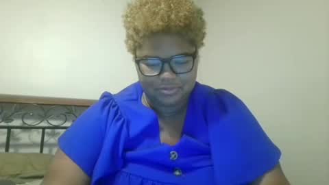 Snapshot of vickiryder56 chatting on 23, 11, 2025 vickiryder56 online show from 23, 11, 2025
