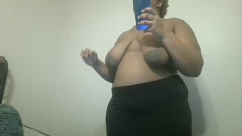 Snapshot of vickiryder56 chatting on 16, 12, 2025 vickiryder56 online show from 16, 12, 2025