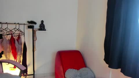 Vicky online show from 16, 1, 2025