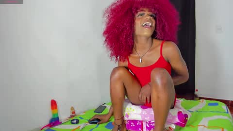 Snapshot of vicky_hotteei chatting on 24, 10, 2025 vicky manuela online show from 24, 10, 2025