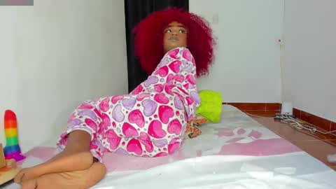 Snapshot of vicky_hotteei chatting on 2, 11, 2025 vicky manuela online show from 2, 11, 2025