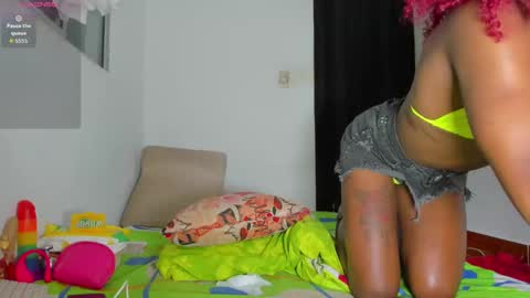 Snapshot of vicky_hotteei chatting on 21, 11, 2025 vicky manuela online show from 21, 11, 2025