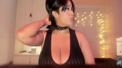 Snapshot of vicky_ruiz chatting on 27, 3, 2026 V I C K Y online show from 27, 3, 2026