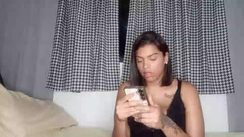 vickyhm22 online show from 26, 11, 2025