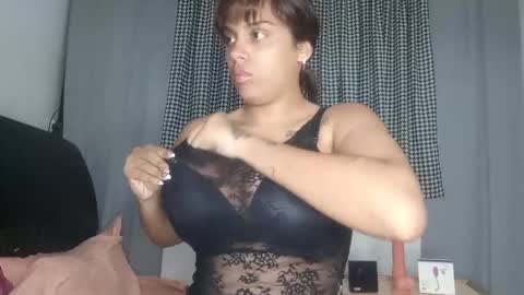 vickyhm22 online show from 17, 2, 2026