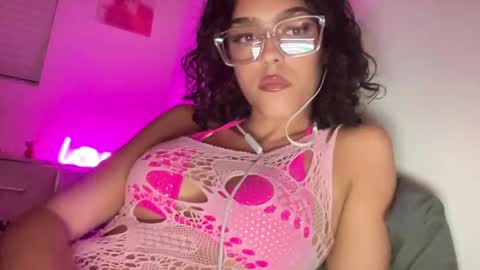 Goddess Victory  online show from 19, 2, 2025