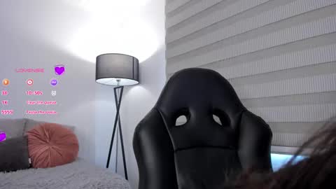 Victoria  online show from 16, 2, 2025