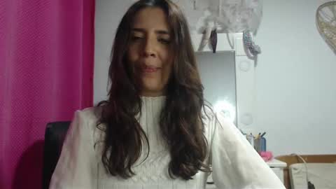 Hi guys   Im victoria  Be the one who can control me in PVT online show from 22, 1, 2025