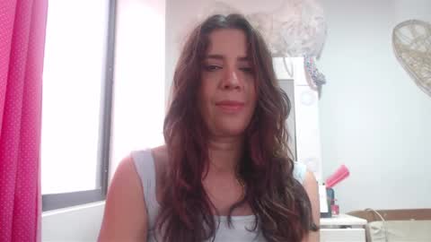 Hi guys   Im victoria  Be the one who can control me in PVT online show from 26, 1, 2025