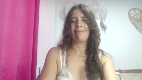 Hi guys   Im victoria  Be the one who can control me in PVT online show from 8, 2, 2025