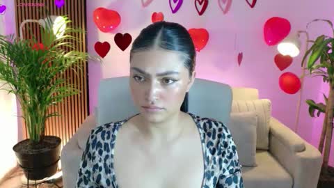 Snapshot of victoria___moon chatting on 17, 2, 2026 victoria online show from 17, 2, 2026