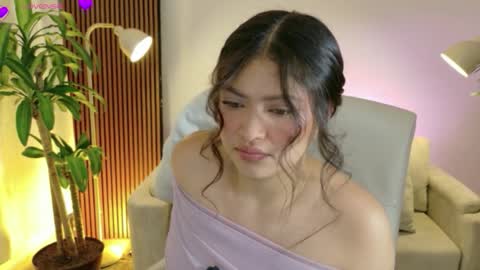 Snapshot of victoria___moon chatting on 8, 4, 2026 victoria online show from 8, 4, 2026