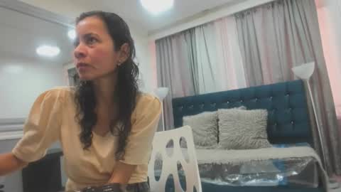 Snapshot of victoria__grey_ chatting on 28, 4, 2026 Victoria grey online show from 28, 4, 2026