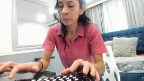 Snapshot of victoria__grey_ chatting on 29, 4, 2026 Victoria grey online show from 29, 4, 2026