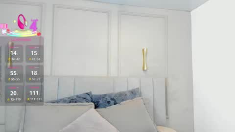 Snapshot of victoria_bourne chatting on 9, 11, 2025 victoria online show from 9, 11, 2025