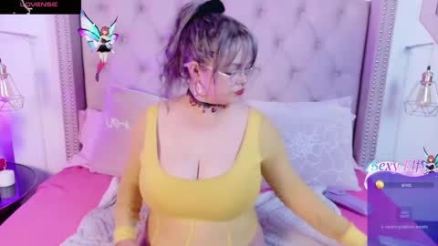 Snapshot of victoria_cherry_ chatting on 12, 5, 2026 victoria_cherry_ online show from 12, 5, 2026