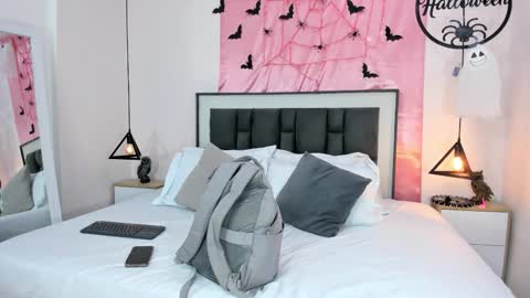 valentina online show from 4, 11, 2025