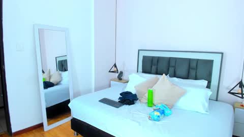 valentina online show from 14, 11, 2025