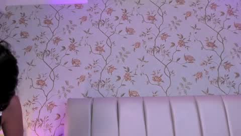 Snapshot of victoria_joliegb chatting on 7, 3, 2025 Victoria Lozano online show from 7, 3, 2025