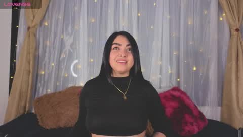 Snapshot of victoria_jonhss chatting on 18, 11, 2025 Victoria online show from 18, 11, 2025