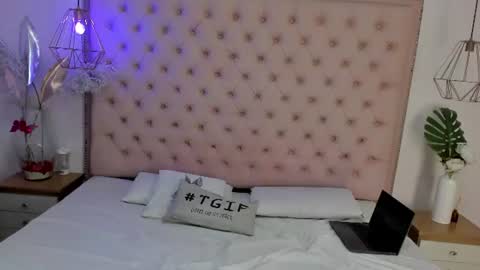Snapshot of victoria_kitt chatting on 14, 6, 2026 victoria_kitt online show from 14, 6, 2026