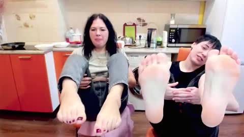 Snapshot of victoria_panther chatting on 20, 12, 2025 Victoria online show from 20, 12, 2025