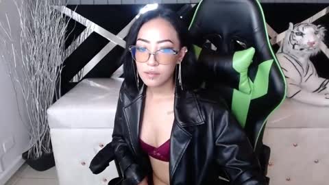 Victoria  online show from 11, 1, 2025