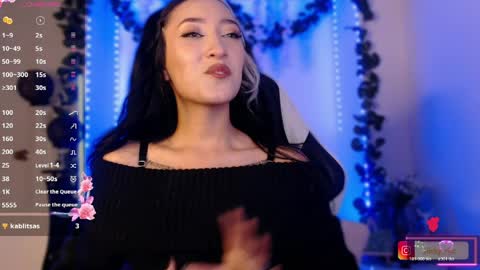 Snapshot of victoria_ricci_a chatting on 7, 4, 2026 Victoria online show from 7, 4, 2026