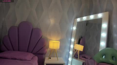 Snapshot of victoria_rico chatting on 5, 4, 2026 Victoria online show from 5, 4, 2026