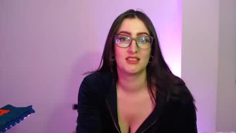 Snapshot of victoria_riider chatting on 1, 3, 2025 Victoria online show from 1, 3, 2025