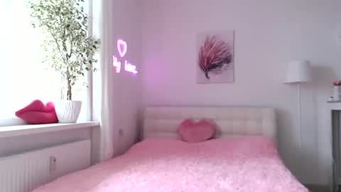 Snapshot of victoria_sweet_baby chatting on 29, 5, 2026 victoria_sweet_baby online show from 29, 5, 2026